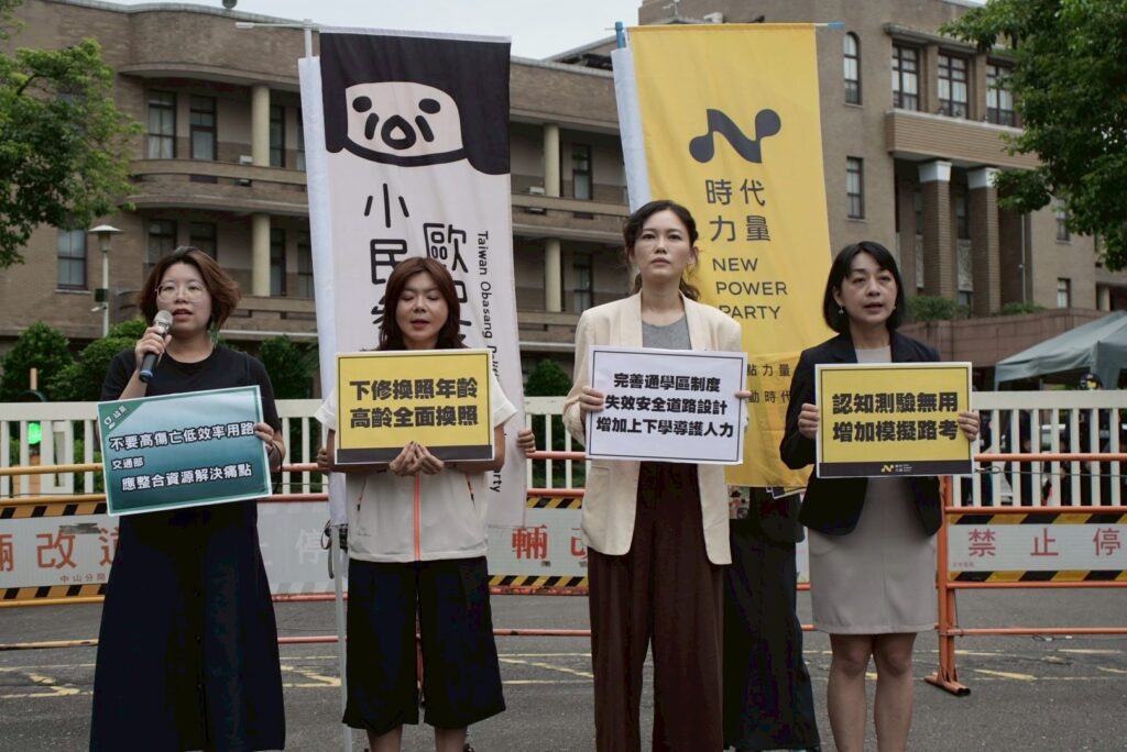 高齡換照別打假球，定期回訓淘汰危險駕駛